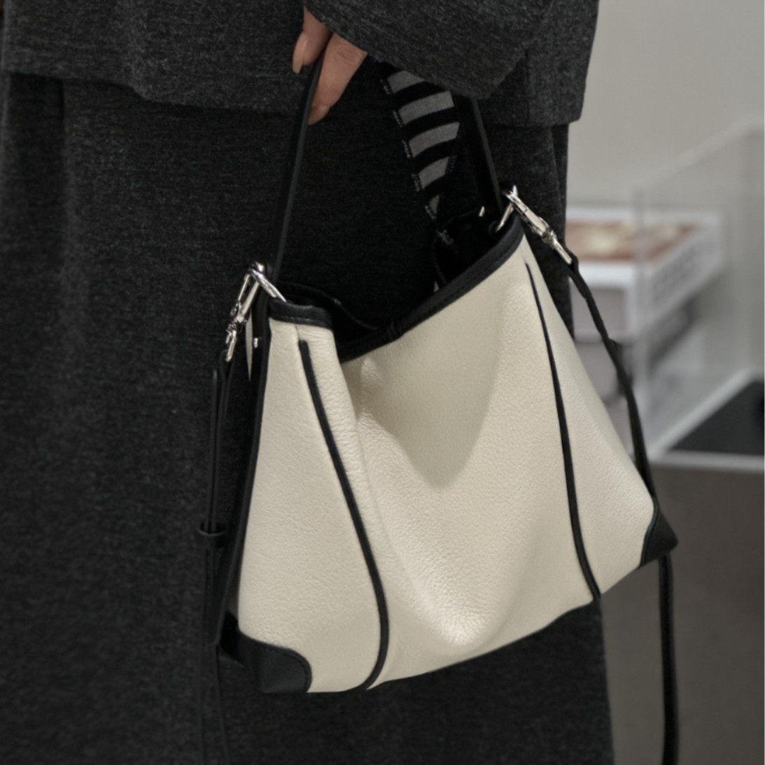 Unique Leather Work - Sac à bandoulière en cuir véritable