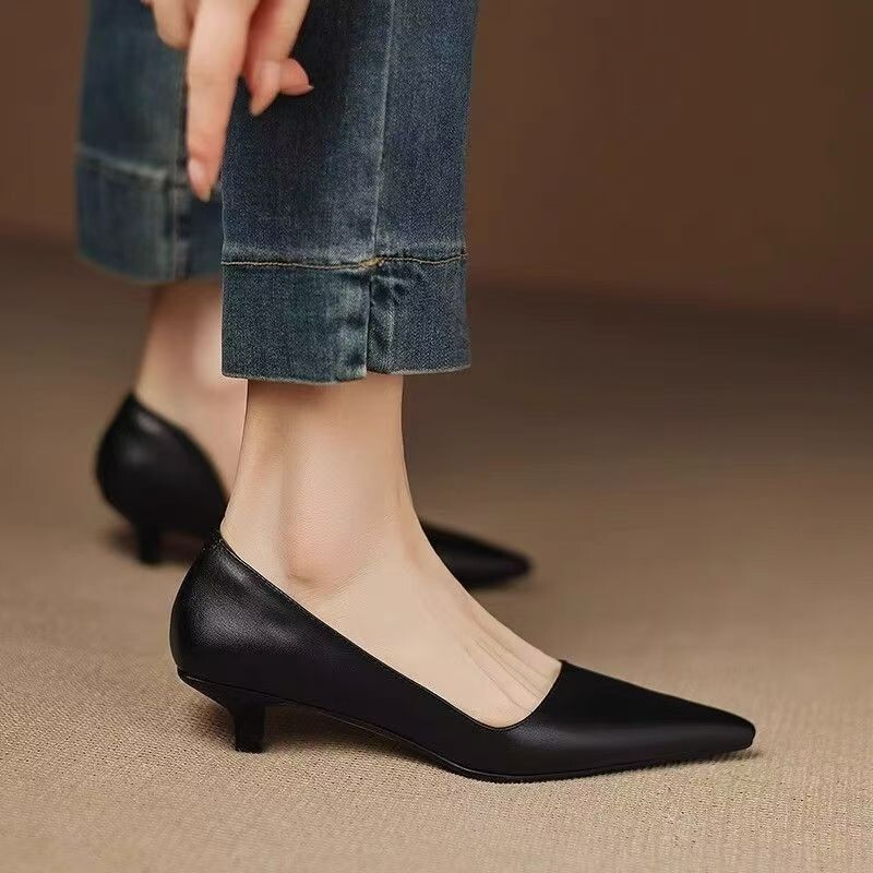 Petites chaussures de travail  - Leatherwork In French avis et prix