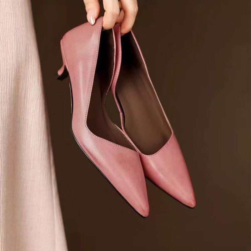 Petites chaussures de travail  - Leatherwork In French avis et prix