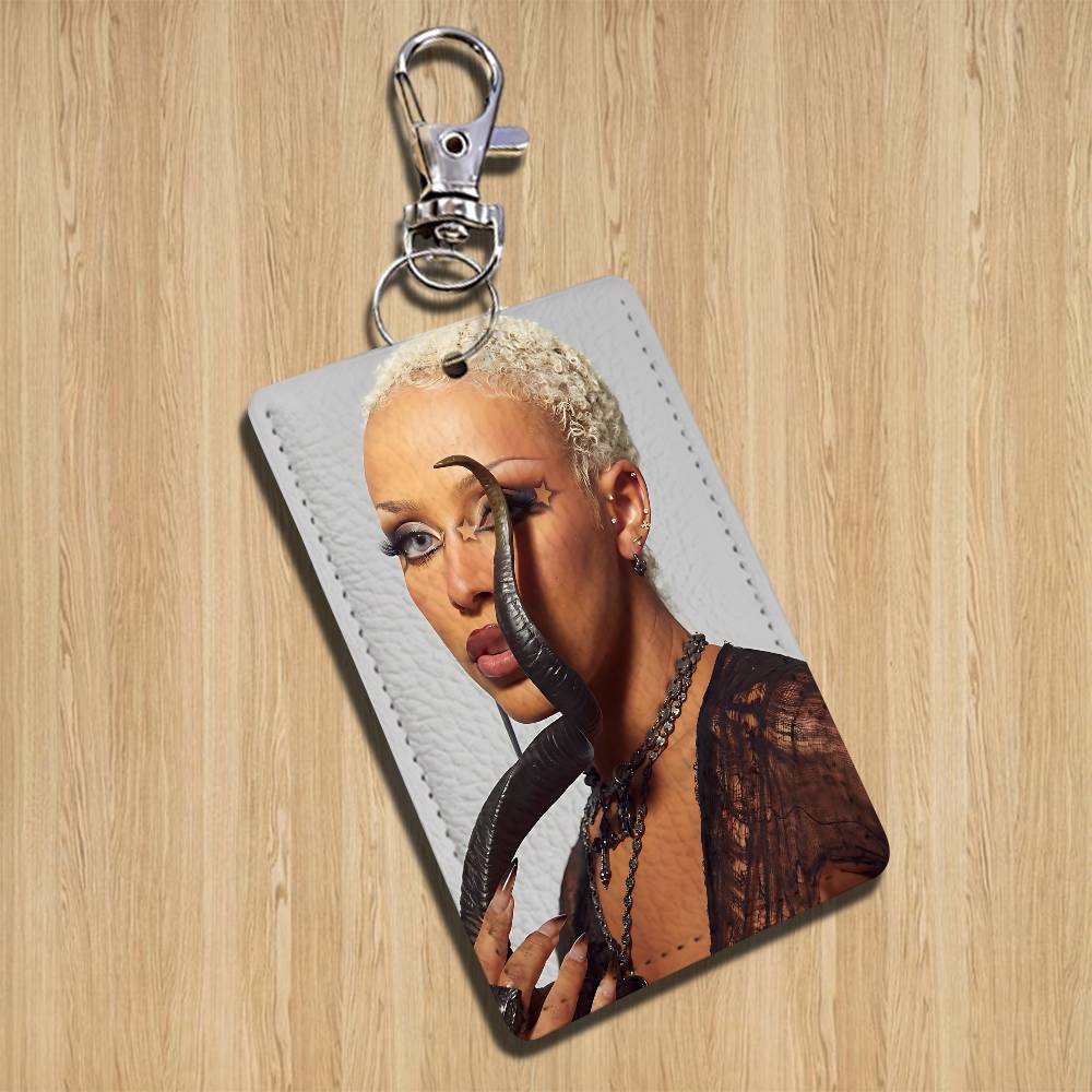 Porte-cartes Doja Cat rouge po - Leatherwork Keychain avis et prix