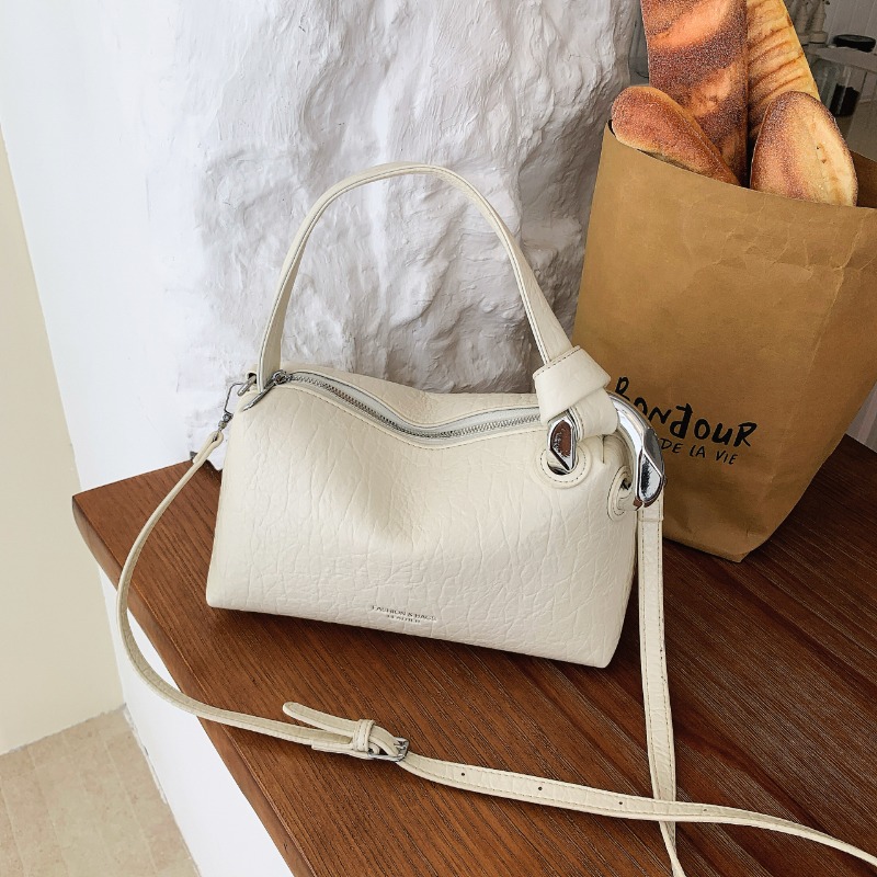 Sac à langer minimaliste pour  - Unique Leather Work avis et prix