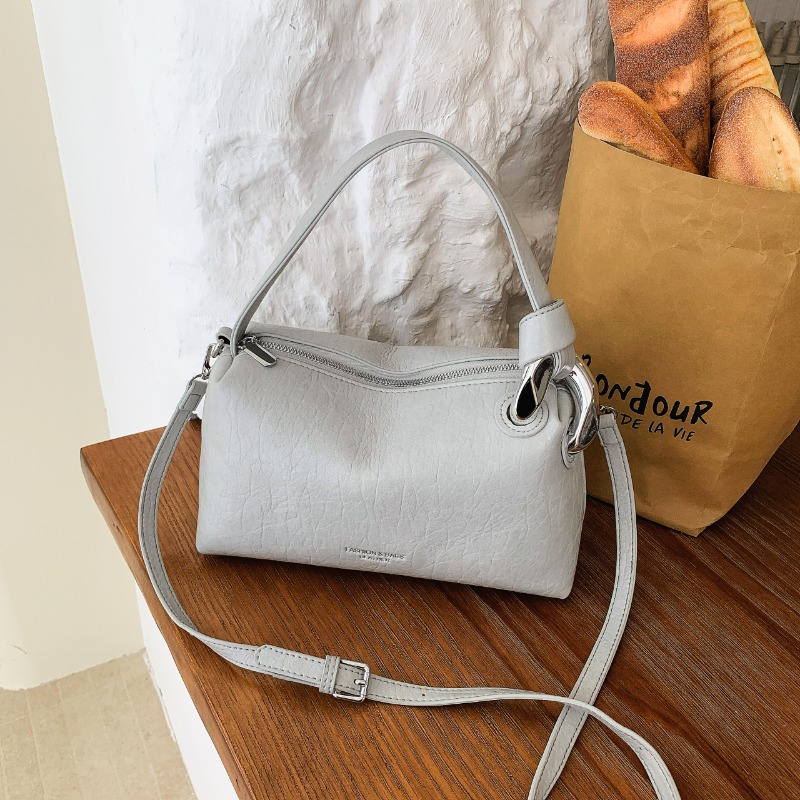 Sac à langer minimaliste pour  - Unique Leather Work avis et prix